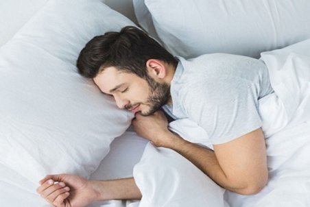 بلایی که کم خوابی سر بدن می‌آورد