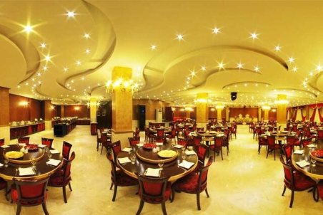 هیچ تالار پذیرایی‌ در کرج باز نیست