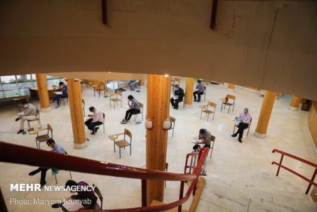 پروتکل بهداشتی ویژه کنکور ۹۹ اعلام شد/ افزایش فاصله صندلی ها