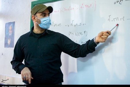 معلمان در وضعیت قرمز نیازی به حضور فیزیکی در مدرسه ندارند