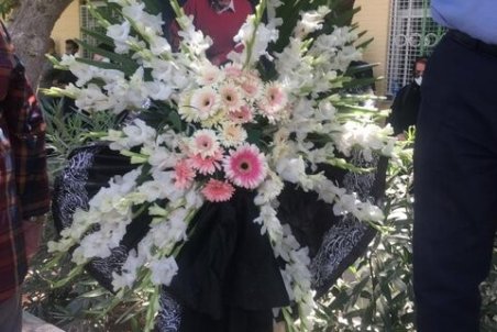 بهمن مفید به خاک سپرده شد