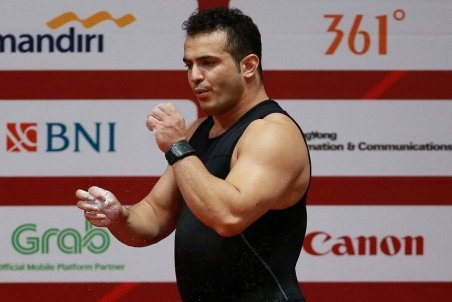 سرمربی تیم ملی وزنه‌برداری: تعویق المپیک به آمادگی «سهراب مرادی» کمک کرد