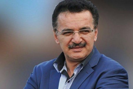 زنوزی: کاپیتان‌های تراکتور برای جدایی باید رضایت نامه بگیرند