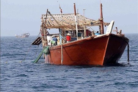 شلیک مرگبارِ گارد ساحلی امارات به لنج ایرانی