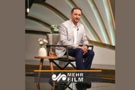 وقتی دلاوری وسط پخش زنده استراحت می کند!