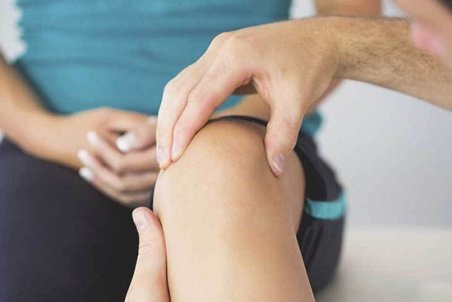 عفونت مفصلی، دردی عجیب و غریب