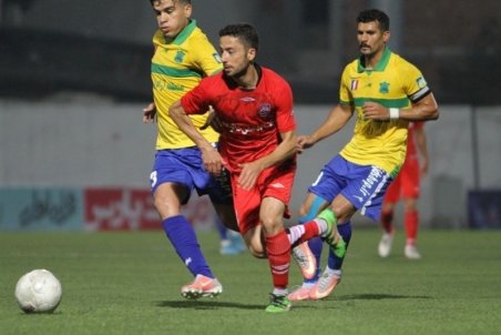 عاشوری: چند پیشنهاد خیلی خوب دارم ولی هنوز تصمیم نگرفتم