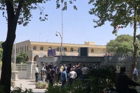 شماری از کشاورزان دشت برخوار اصفهان خواهان حقابه خود شدند