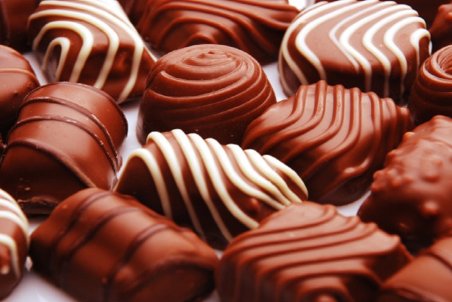 کمبودی در عرضه شکلات نداریم؛ استمرار ثبات قیمت شکلات در بازار