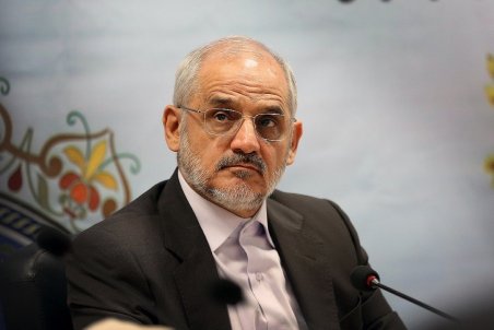 کدام گروه از دانش آموزان نیاز به حضور در مدرسه ندارند؟