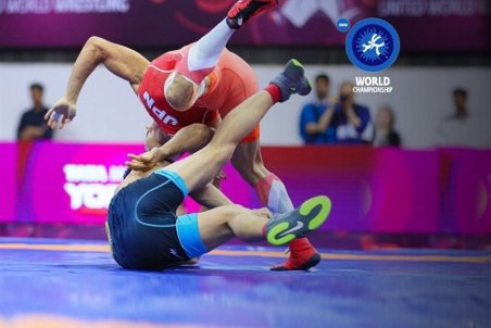 حبیبی: نصیرزاده در مورد ۲ کشتی‌گیر استقلال درست عمل کرد