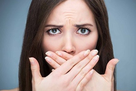 بوی بد دهان را به‌راحتی درمان کنید!