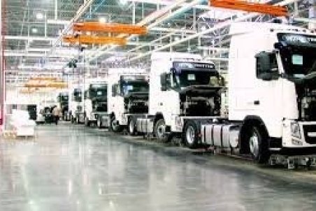 فاصله ۲ میلیاردی کامیون‌های وارداتی با قیمت واقعی/ اجرایی نشدن طرح نوسازی ناوگان فرسوده