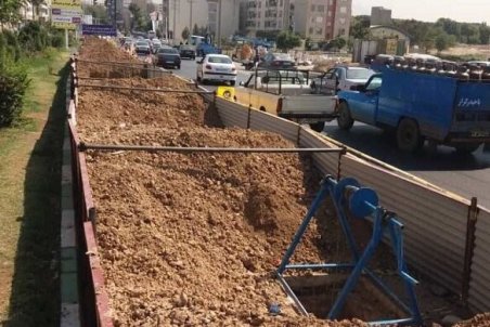 عملیات اجرایی خطوط جمع آوری انتقال فاضلاب محمدشهر آغاز شد