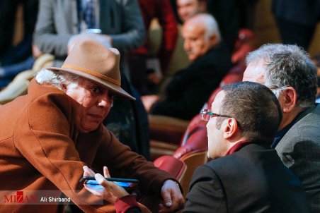 واگذاری شبکه نمایش خانگی به تلویزیون منطقی نیست