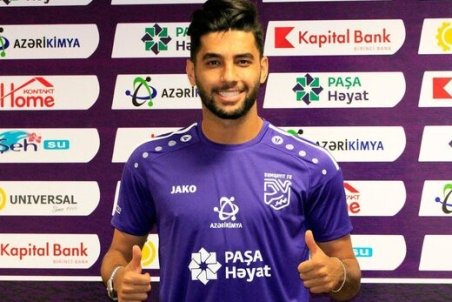 مهاجم سابق پرسپولیس و سپاهان به پیکان پیوست