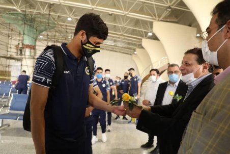 تیم فوتبال سپاهان عازم قطر شد