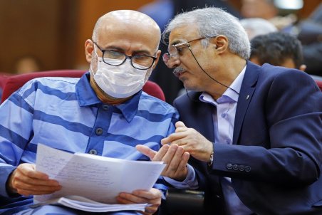 چرا رأی اکبر طبری در دیوان عالی کشور قابل تجدیدنظر خواهی است؟