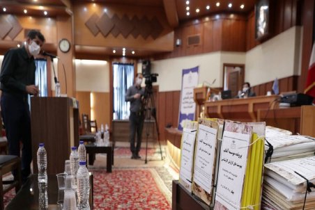 دادگاه هلدینگ آفتاب در ایستگاه آخرین دفاع متهمان