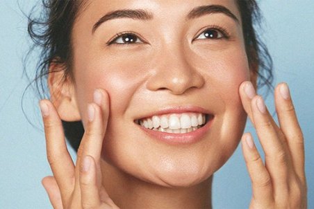 پوست چرب؛ چالشی همیشگی برای خانم‌ها