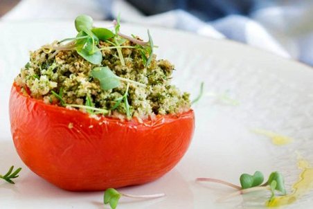 طرز تهیه دلمه گوجه فرنگی مجلسی در فر