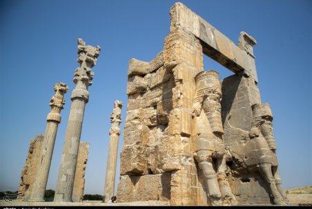 دور جدید حفاظت در تخت‌جمشید؛ آثار شاخص حریم به صورت اضطراری مرمت می‌شود