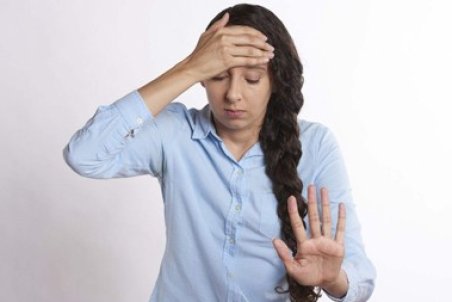 اختلال پانیک یا حمله هراس چیست؟علائم و علل آن