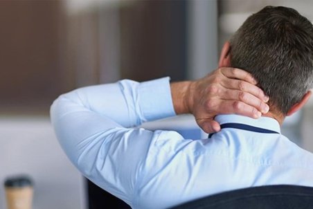 پیشگیری از آرتروز گردن؛ دردِ مشترک پشت میزنشین‌ها