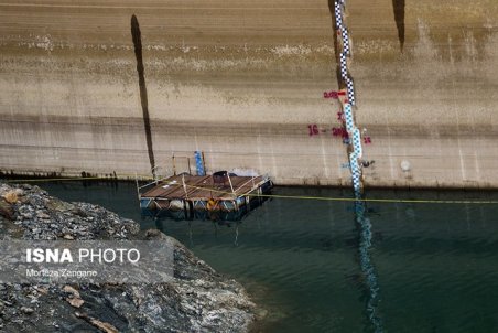 ذخیره سد زاینده‌رود به خط قرمز رسید