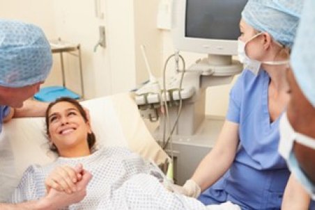 روش آی وی اف چه روشی است و مزایای آن چیست؟