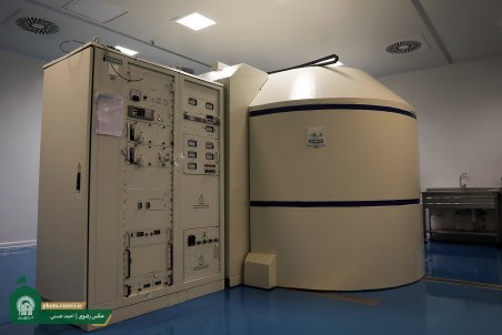 رونمایی از دستگاه تولید رادیو دارو در بیمارستان رضوی