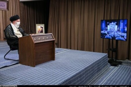 رهبر انقلاب: قبول قطعنامه از سوی امام مدبرانه و عاقلانه بود