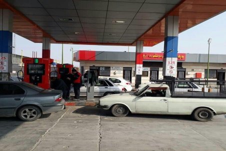 علت کاهش سهمیه سوخت برخی از وانت بارها چیست؟