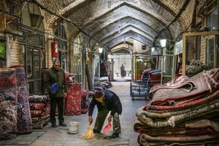 بازار مرکزی فرش اصفهان نیمه تعطیل است