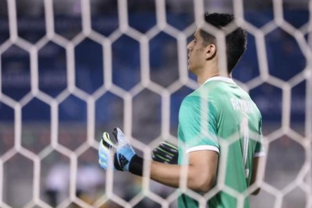 نیازمند: اگر در خانه‌مان بازی می‌کردیم، نتایج بهتری می‌گرفتیم