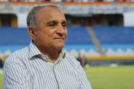 باشگاه و هواداران سپاهان بیشترین فرصت سرمربی‌گری در طول تاریخ را به نویدکیا می‌دهند