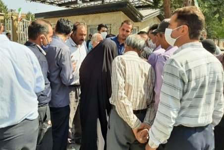 ادامه تعدیل کارگران شهرداری زنجان / شهردار توپ را به زمین شورا انداخت