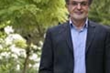 صوفی: خوئینی‌ها نمی‌خواهد جای خاتمی را بگیرد