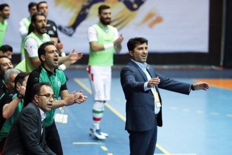 پیشنهاد حضور صانعی در تیم بزرگسالان شایعه است/کارمان برای تکرار قهرمانی آسیا سخت است