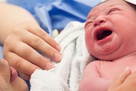 مراحل زایمان طبیعی (جهت آشنایی زنان باردار)