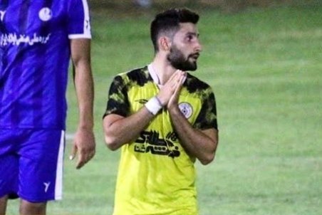 محمد قنبری با تراکتور قرارداد امضا کرد