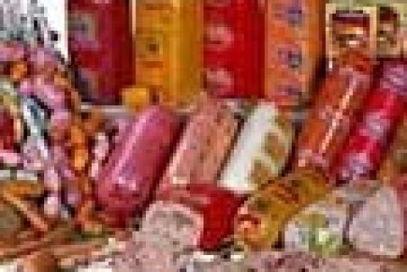 مردم سوسیس ارزان را جایگزین مرغ کرده‌اند!