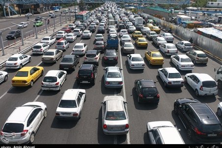 ترافیک پرحجم در ورودی‌های مشهد؛ موج سوم کرونا دوباره خیز برمی‌دارد؟