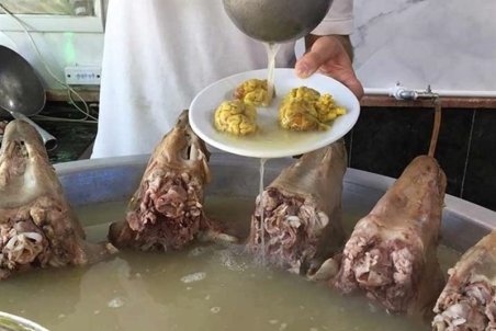 کله‌پاچه در مشهد ۱۴۰ هزار تومان شد / وقتی ‌قیمت کله و پاچه مستقیما دست دلال‌ها و واسطه‌هاست