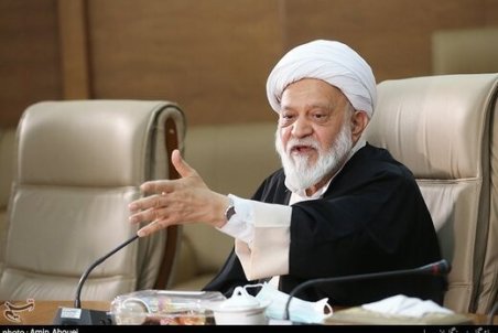 چهل سال است که همه کاره اید و حالا می گویید دست فرمان نظام غلط است؟