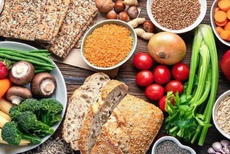 با چند راهکار تغذیه‌ای به جنگ آلزایمر بروید