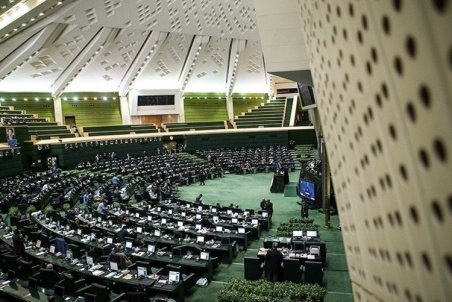 بهارستانی‌ها دنبال تشویق «سوت‌زنان»