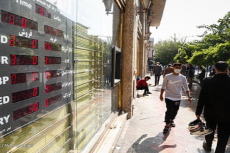 آیا بانک مرکزی موفق به کاهش نرخ ارز شده است؟