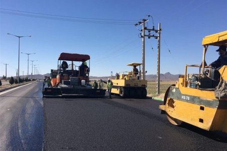 عملیات رفع مشکل راه‌های جزیره قشم با ۶۰ میلیارد ریال اعتبار استانی آغاز شد