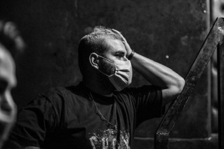 از جانمان می‌گذریم تا تئاتر زنده بماند/تماشاخانه تعطیل است اما کافه‌اش همچنان کار می‌کند!